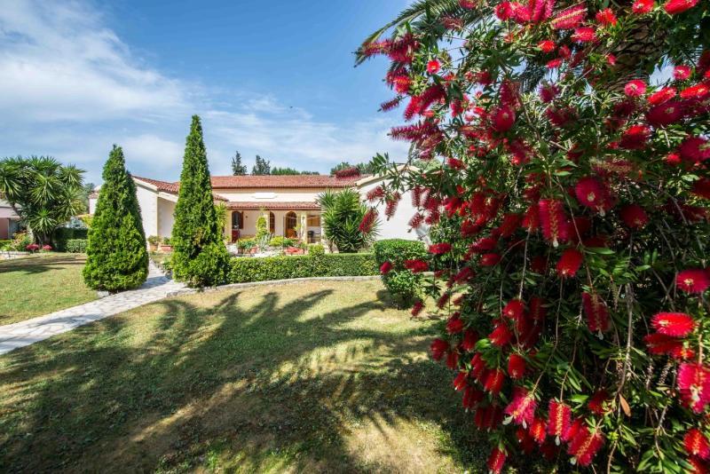Villa Violetta أخارافي المظهر الخارجي الصورة